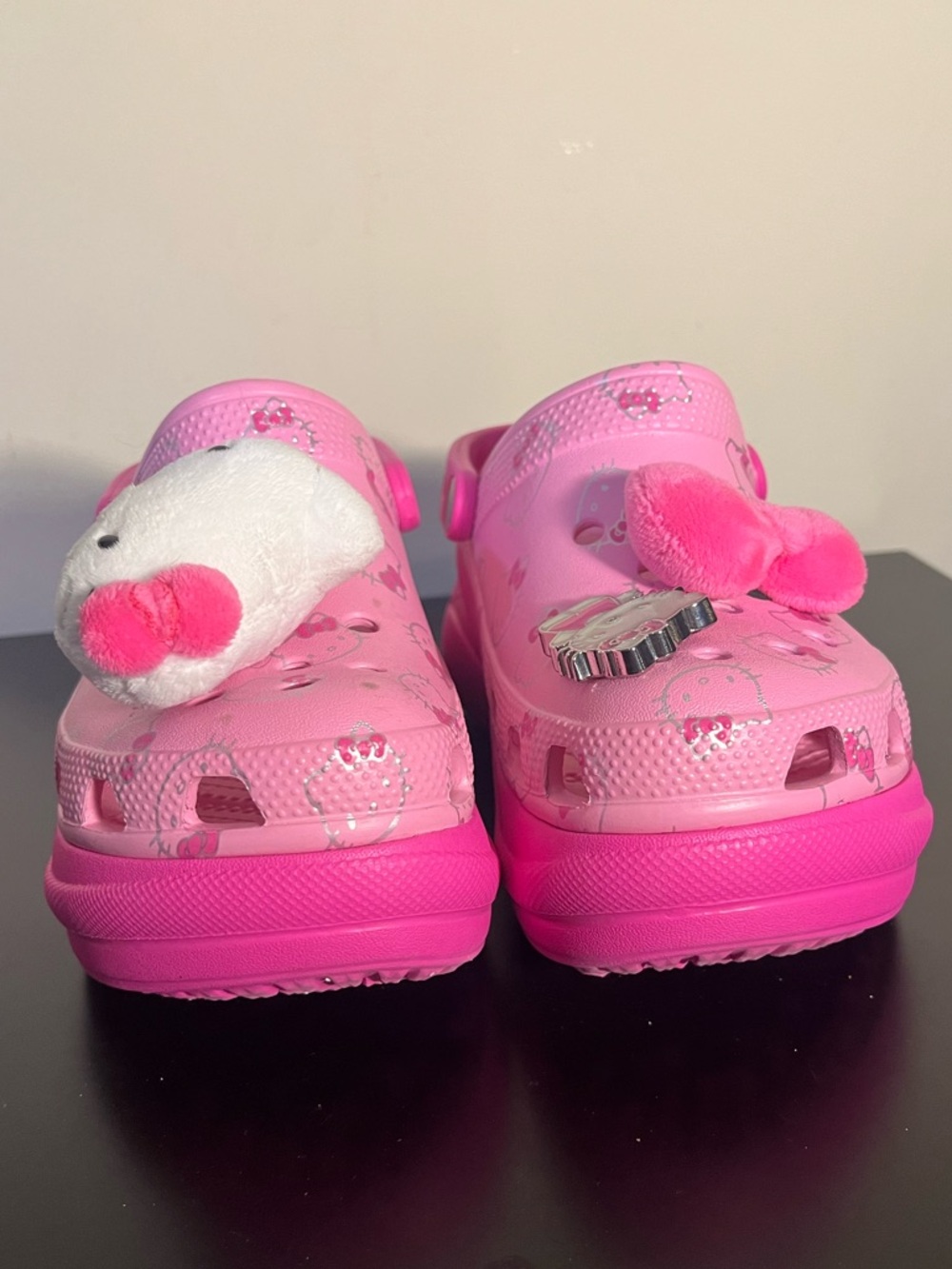 CROCS y2k Platform Sanrio Bae Hello Kitty Limited Edition Women’s Size 4 Pink - Picture 6 of 9